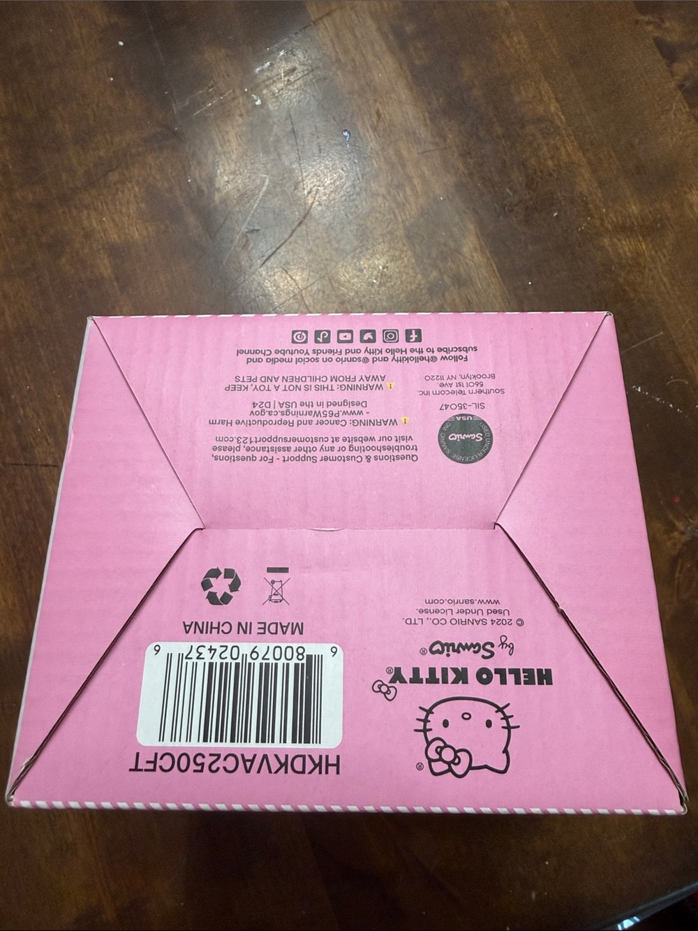 New Hello Kitty Pink and Hot Pink Mini Desktop Vacuum Cleaner - Picture 6 of 6